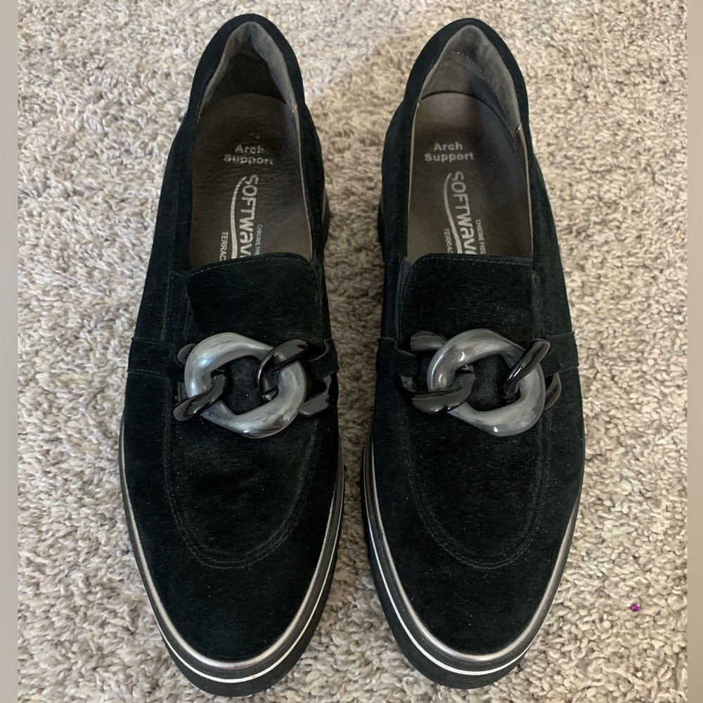 Softwaves Salera Black Suede Platform Shoes Size 40 1/2 40.5 9.5 9 1/2